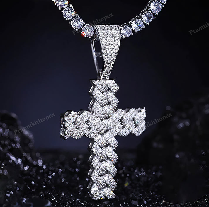 S925 Moissanite Cuban Prong Cross Pendant